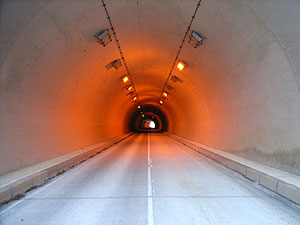 知夫里トンネル：トンネル内部