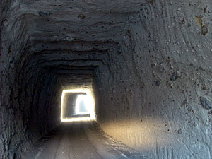 福浦隧道：洞内
