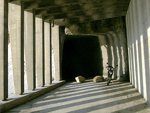 福浦隧道：南側坑門