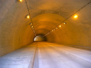 日の津トンネル：トンネル内部