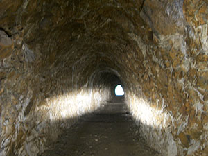 細川柱本隧道：トンネル内部３