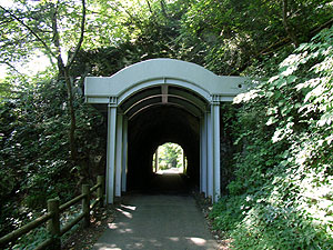 犬瀬４号隧道：北側坑門