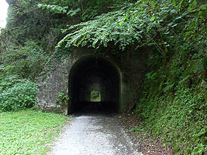 紅葉トンネル：北側坑門
