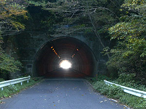 大嶺トンネル：北側坑門