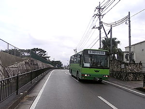 西周り伊原間線バス