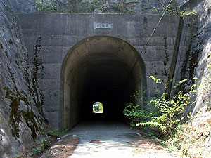 代隧道：北側坑門