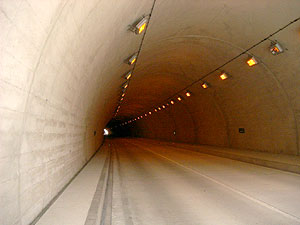 卯敷トンネル：トンネル内部