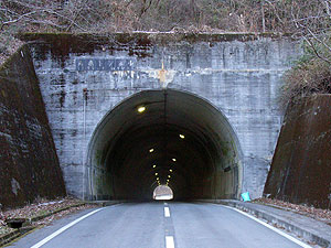 角亀トンネル