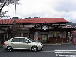 若桜鉄道「若桜」・鳥取県若桜町大字若桜「若桜駅」 起点