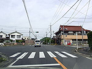 鳥取市街地へは左折