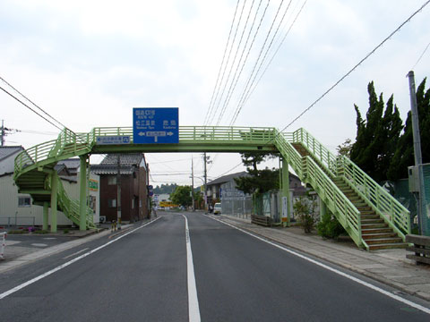 Uchinakaharashogakko-mae Footbridge